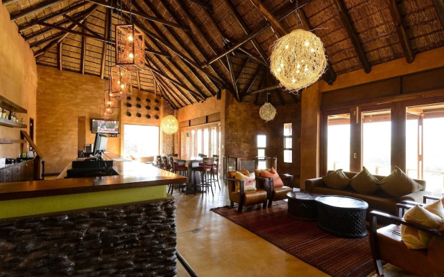 African Hills Safari Lodge & Spa