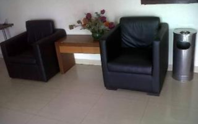 Dena Hotel