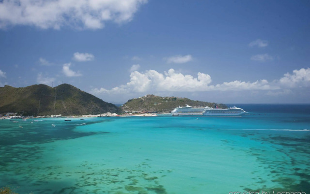 Sonesta Great Bay Beach All Inclusive Resort, Casino & Spa