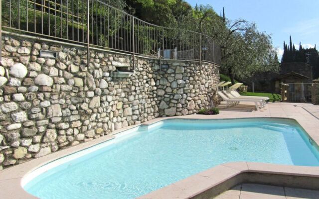 Borgo Alba Chiara 28451