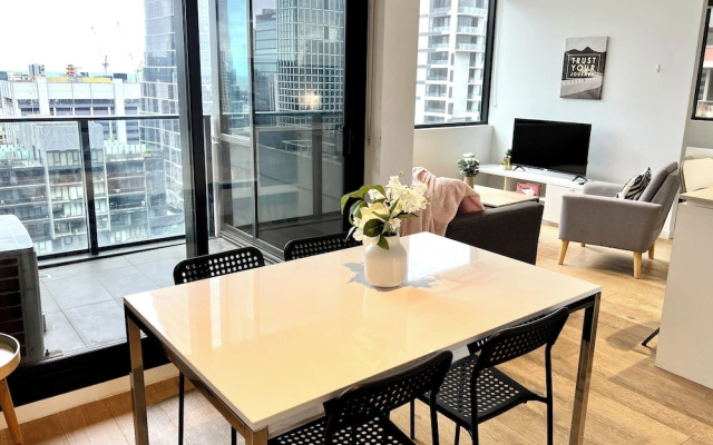 ReadySet Apartments at Manhattan