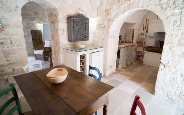 Trullo Bosco Selva Fasano by Typney