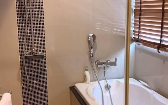 J Residence Thonglor 8