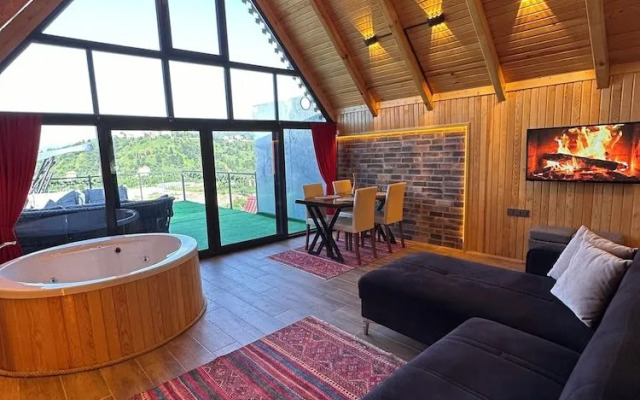 Aurora Suit Bungalov