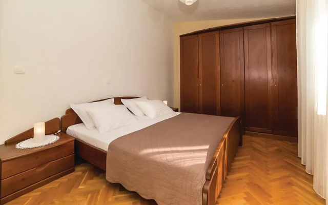 Nice Home in Kastel Sucurac With Wifi and 3 Bedrooms