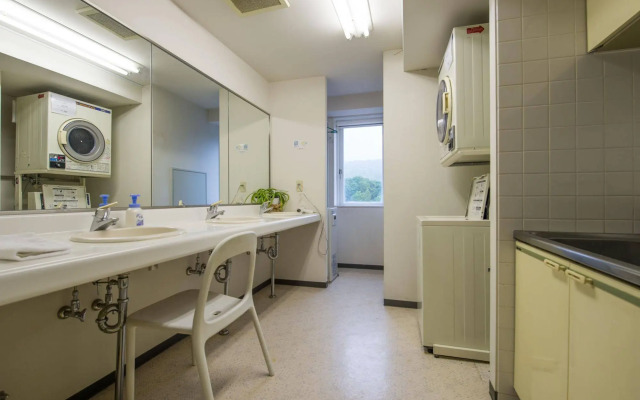 Owashi Lodge - Hostel