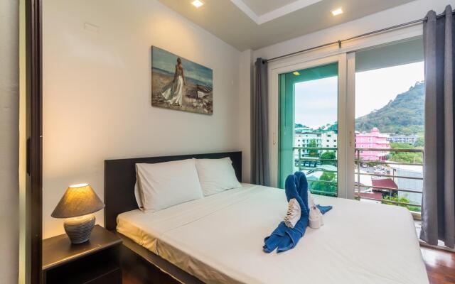 HLC501 - Patong apartment  for 4, market and beach