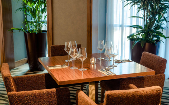 Tallaght Cross Hotel