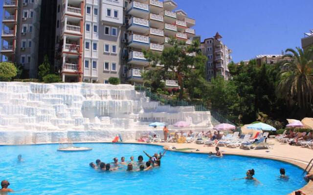 Larina Resort & Spa Hotel