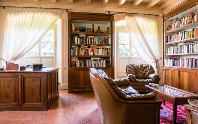 Suite Apartments in Villa del 1700