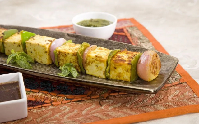 OYO Townhouse 028 Corporate Suite