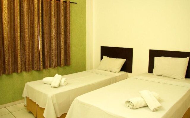 Strato Express Residence