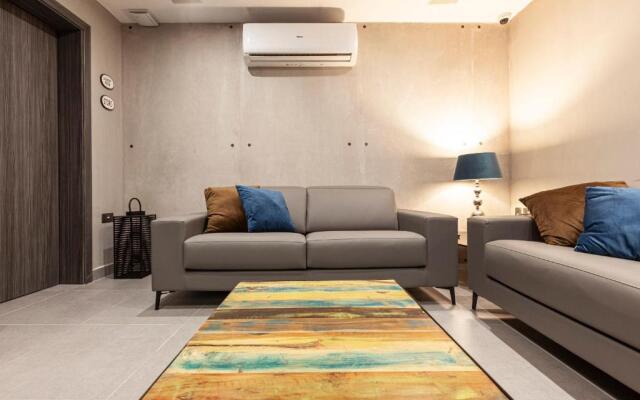 Guesthouse No. 48