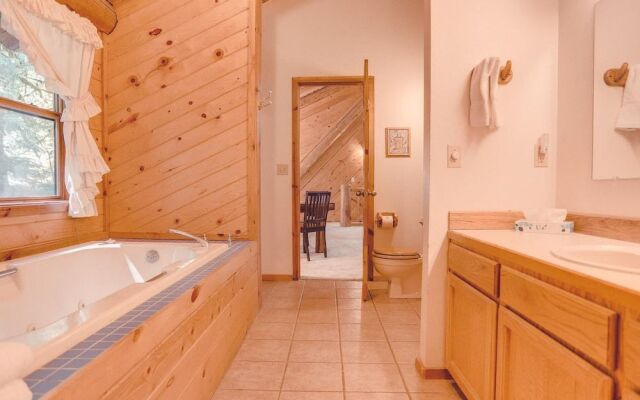 Bear Den Log Cabin