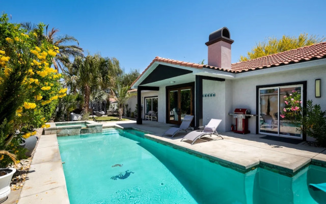 Haleola Palm Springs - Private Pool