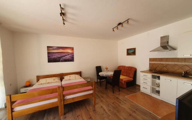 Apartments Topalović