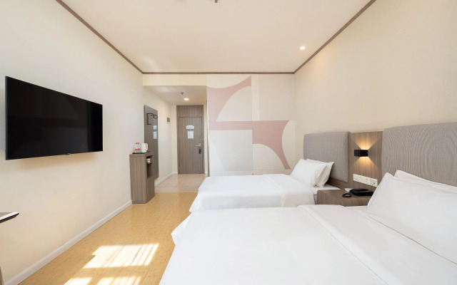 Hanting Hotel Shanghai Jufeng Road Metro Station
