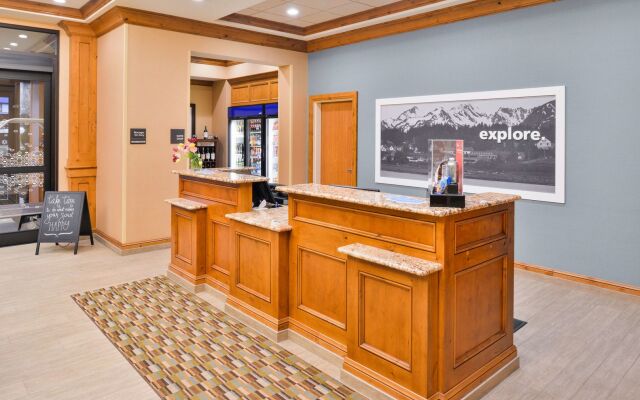 Hampton Inn & Suites Coeur d' Alene