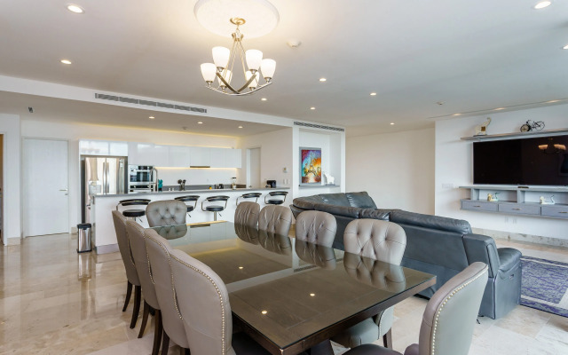 Aldea Thai Brisa De Mar