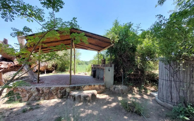 Mobola Lodge