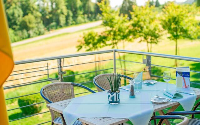 Stausee-Hotel