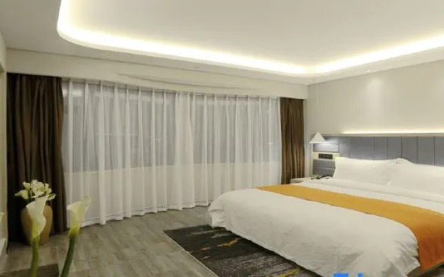 Huaxi Hongta Avenue High-speed Railway Station