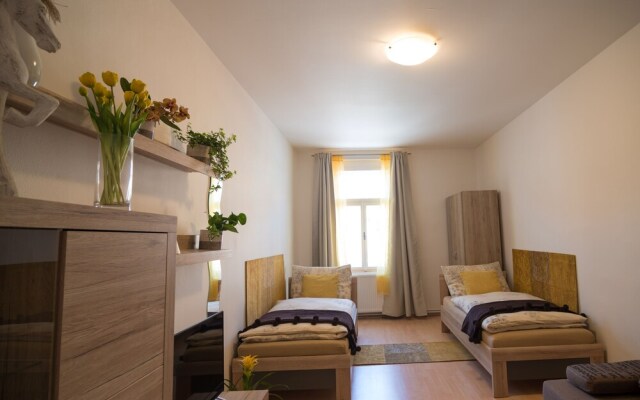 2 Bedroom Home near Prague Castle