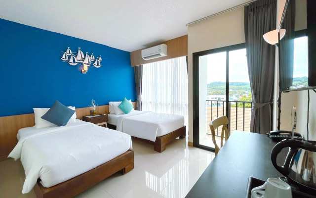 The Sixteenth Naiyang Beach Hotel