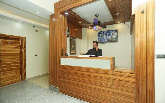 Capital O 18317 Hotel Samriddhi Retreat