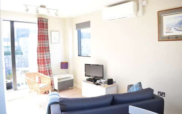 Modern 1 Bedroom With Balcony in Wandsworth