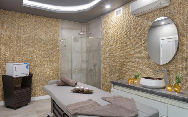 Blue Marlin Deluxe Spa & Resort - All Inclusive