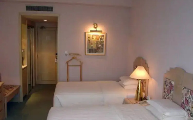 Huandao Tide Hotel