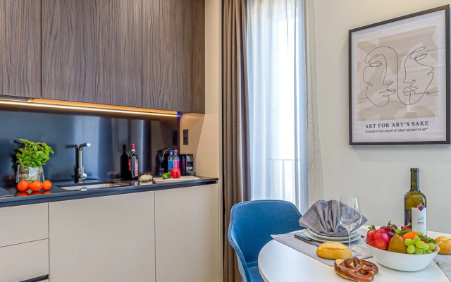 Icon H 405 Suite Business