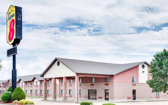 Super 8 by Wyndham Springfield/Battlefield