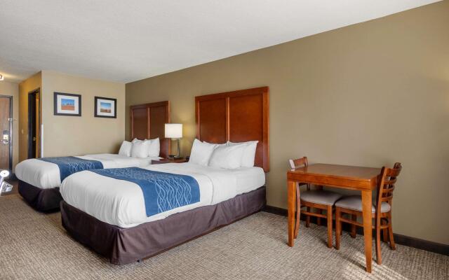 Comfort Inn and Suites Pittsburg