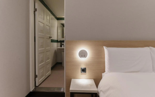 Sweet Hotel