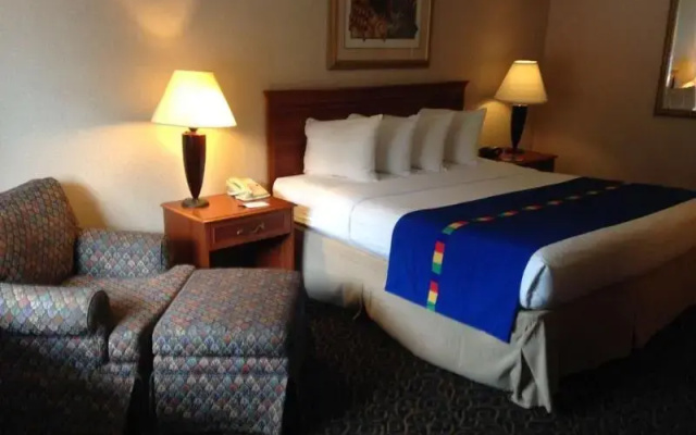 Park Inn Harrisburg West, PA