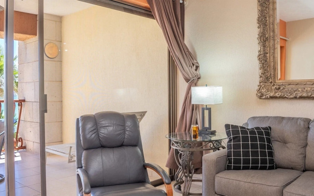 Sandy Feet Retreat Haven Oceanfront Condo