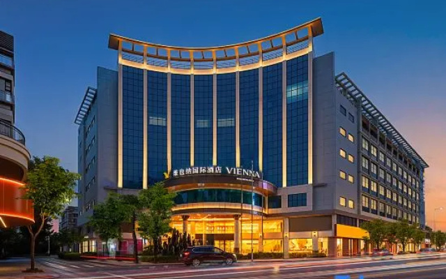 Vienna International Hotel · Yonghe Branch, Wuli Industrial Zone, Quanzhou South Railway Station – Exterior – Quanzhou