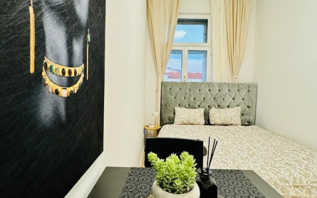 Stylish 4BR Apt Near Westbahnhof