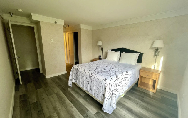 Friday Harbor Suites