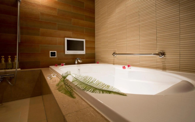 Hotel and Spa Lotus Modern – Adults Only