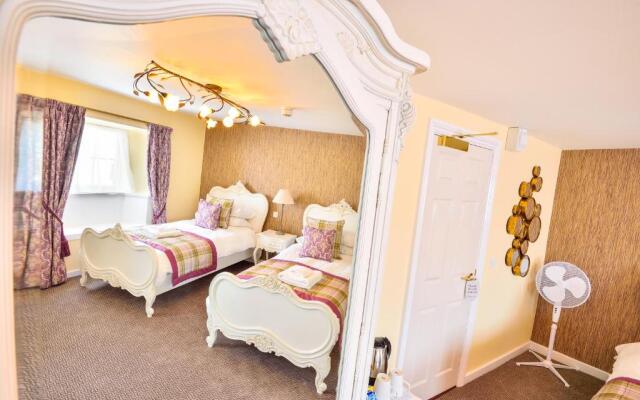 The George Hotel