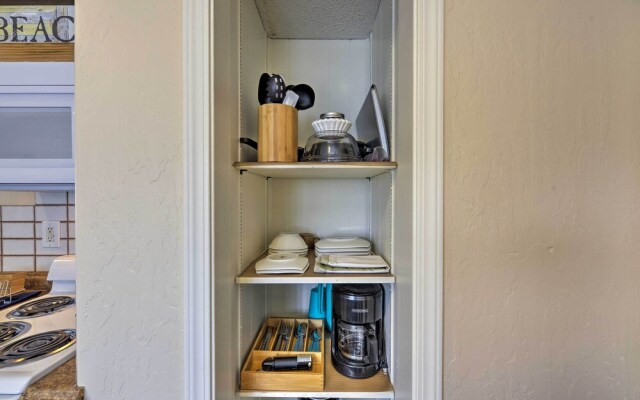 Brookings Vacation Rental Studio - Walk to Town!