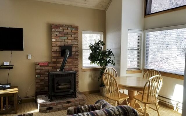 Alpenglow Vacation Rentals