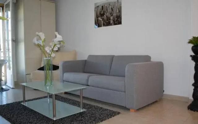 Home Rental Studio Latour Maubourg