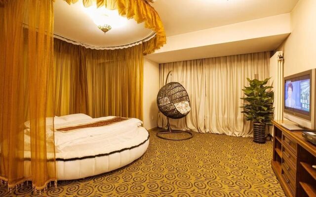 Shiyu Round-bed Theme Service Apartment