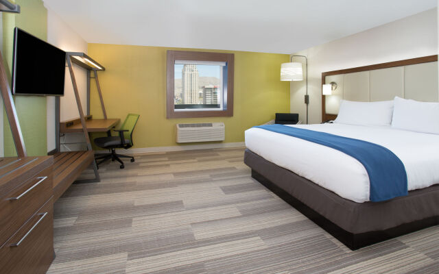 Holiday Inn Express & Suites Houston East - Beltway 8, an IHG Hotel