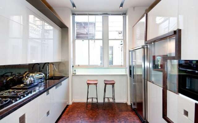 Outstanding 1 bed in Knightsbridge