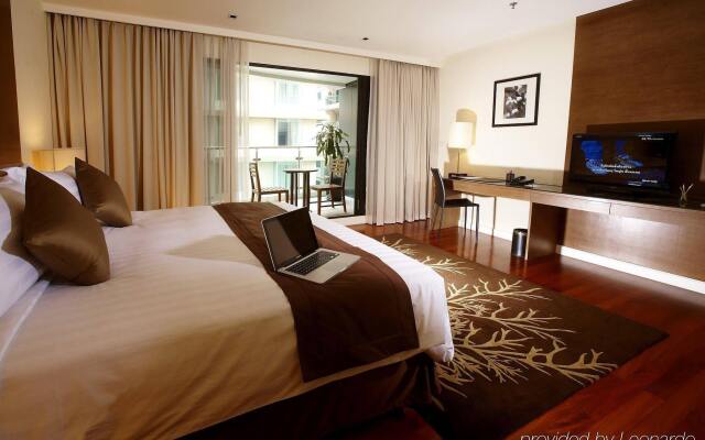 PARKROYAL Suites Bangkok Hotel